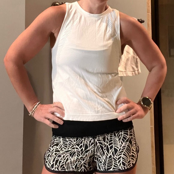 Lululemon Athletica White Tank Top - Picture 6 of 7